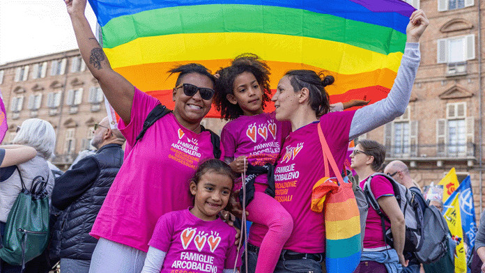 Constitutional court supports same-sex families