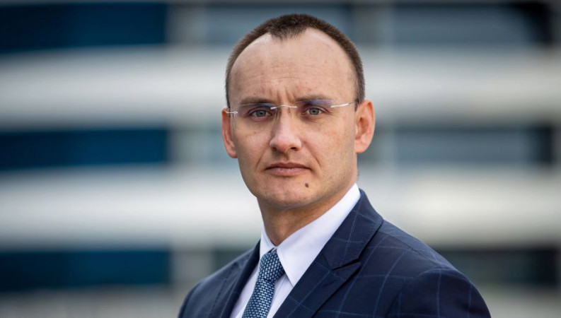 Transphobic Polish minister must resign