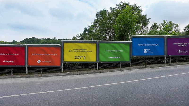 Turkey: Stealthily flying rainbow flag