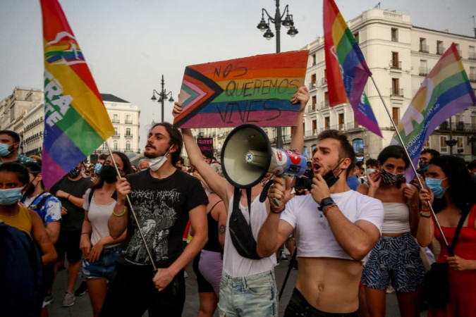 Spain: Homophobes attacked gay man