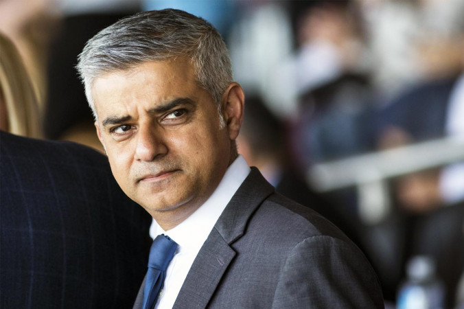 Vital probe launched in Met Police